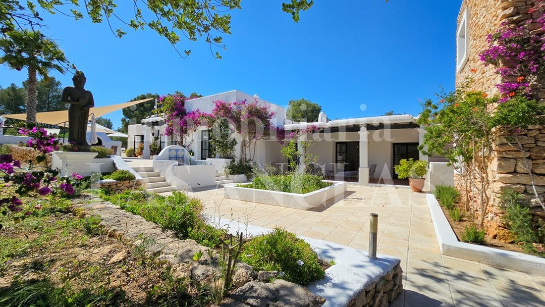 Farm Ranch in Santa Eularia des Riu, Balearic Islands, Spain 4 - 18479131