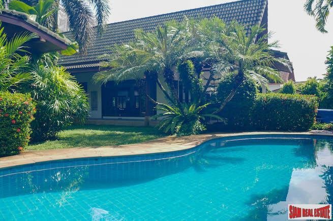 Villa in Choeng Thale, Phuket, Thailand 1 - 18476208