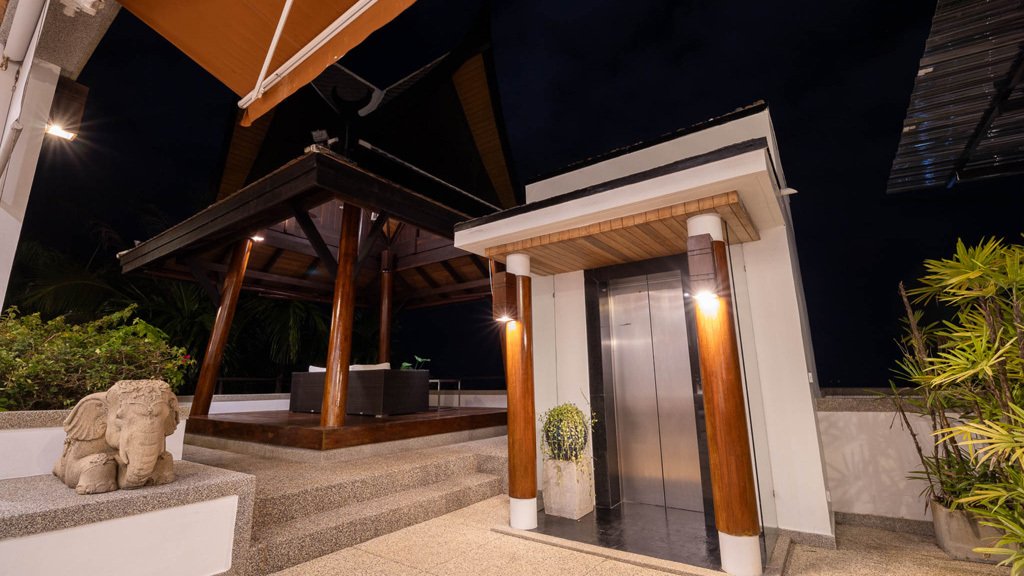 Villa in Choeng Thale, Phuket, Thailand 2 - 18476195