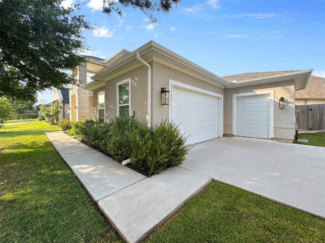 House in Montgomery, Texas, United States 4 - 18478832