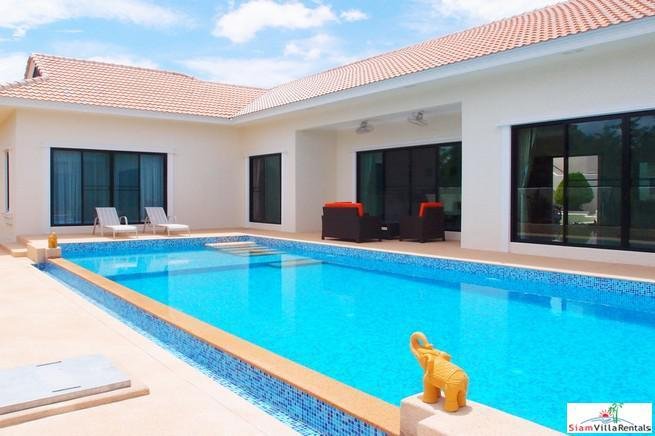 Villa in Pattaya City, Chon Buri, Thailand 1 - 18476024