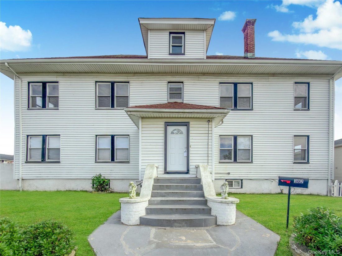 Apartment in Long Beach, New York, United States 1 - 18477811