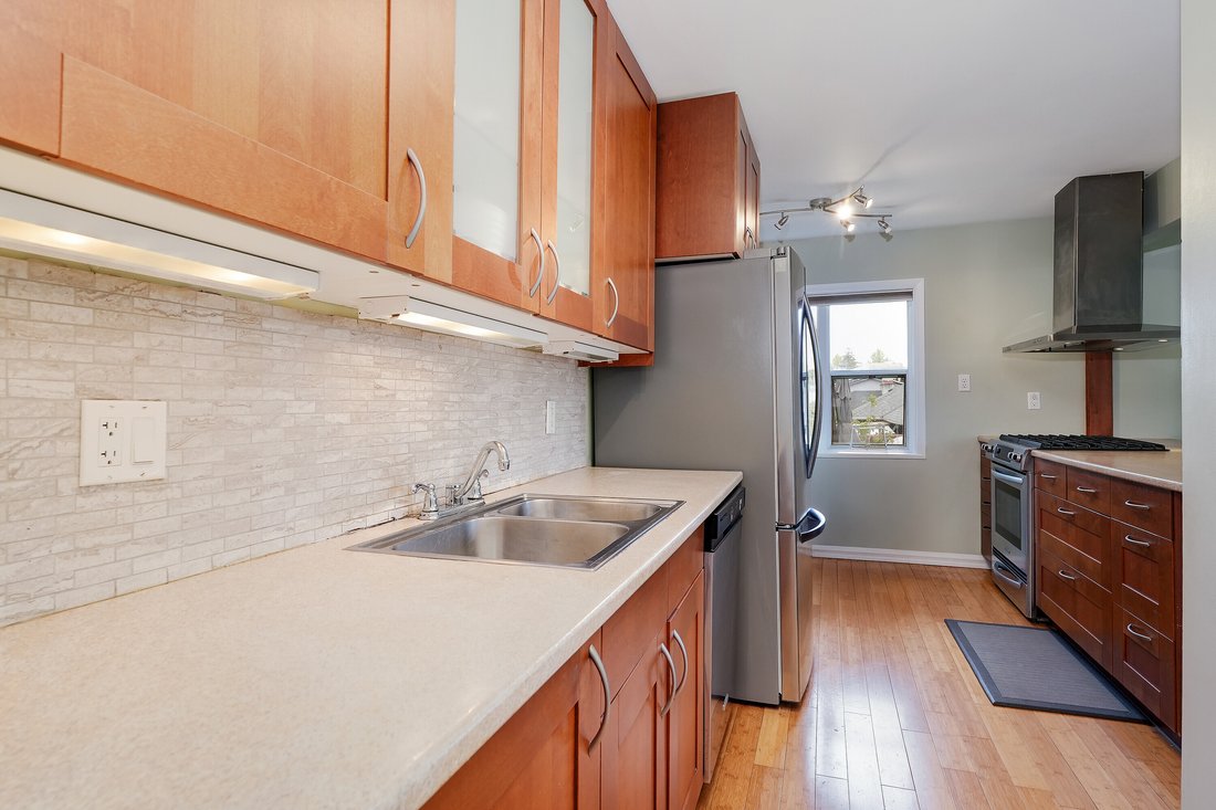 House in Victoria, British Columbia, Canada 5 - 18348713