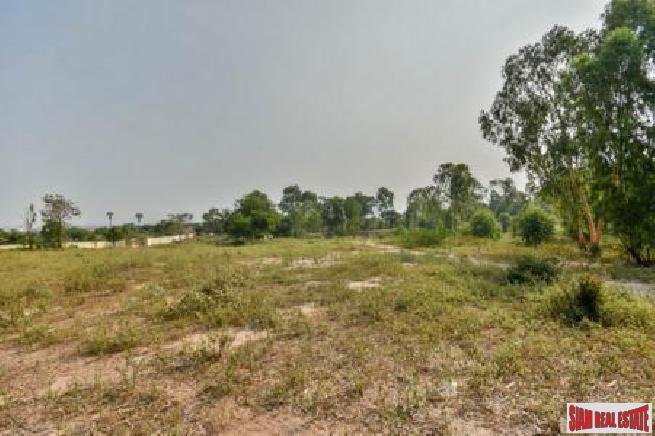 Land in Hua Hin, Prachuap Khiri Khan, Thailand 2 - 18476117
