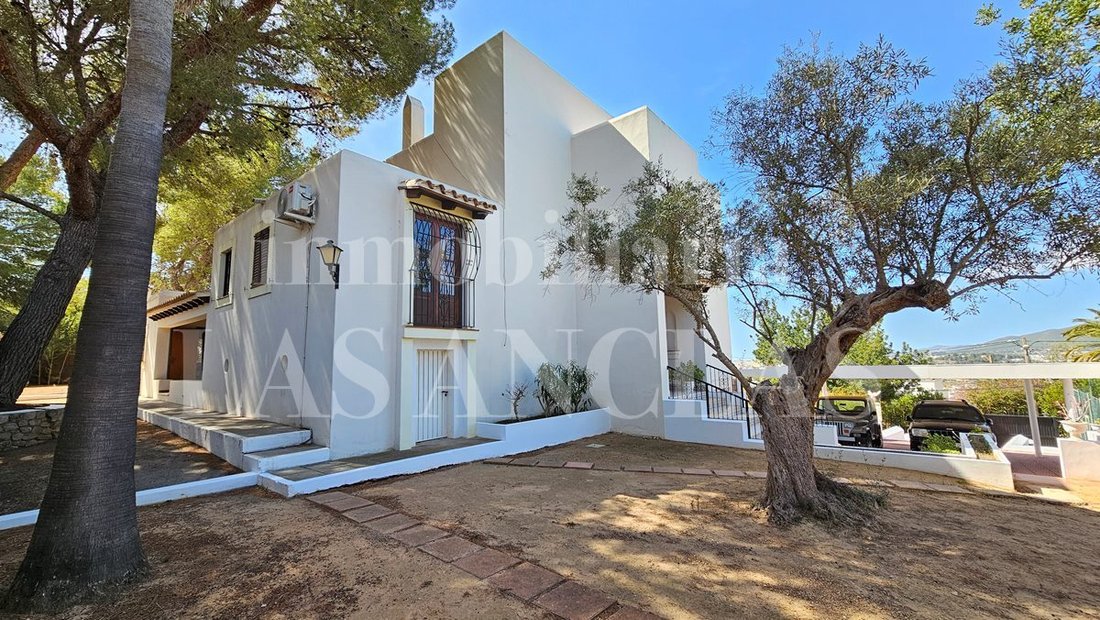 Villa in Jesus, Santa Eularia des Riu, Balearic Islands 4 - 18479137