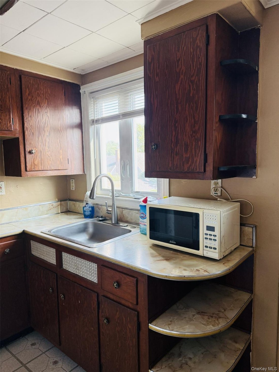 Valley Stream, New York, United States 4 - 18479334