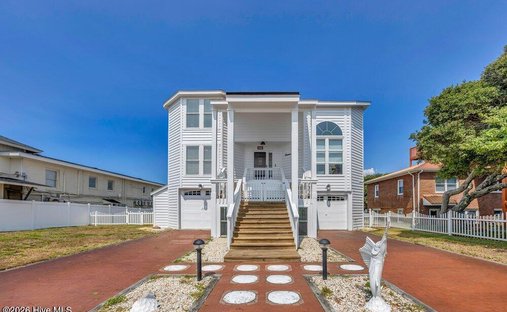 House in Oak Island, North Carolina, United States 1