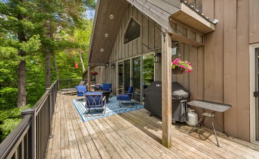 House in South Frontenac, Ontario, Canada 1
