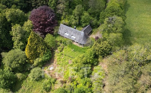 House in La Haute Ville, Quimperle, France 1