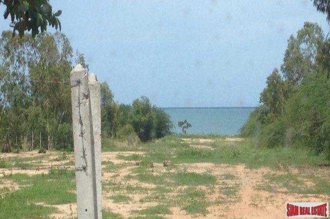Land in Prachuap Khiri Khan, Thailand 5 - 18476063
