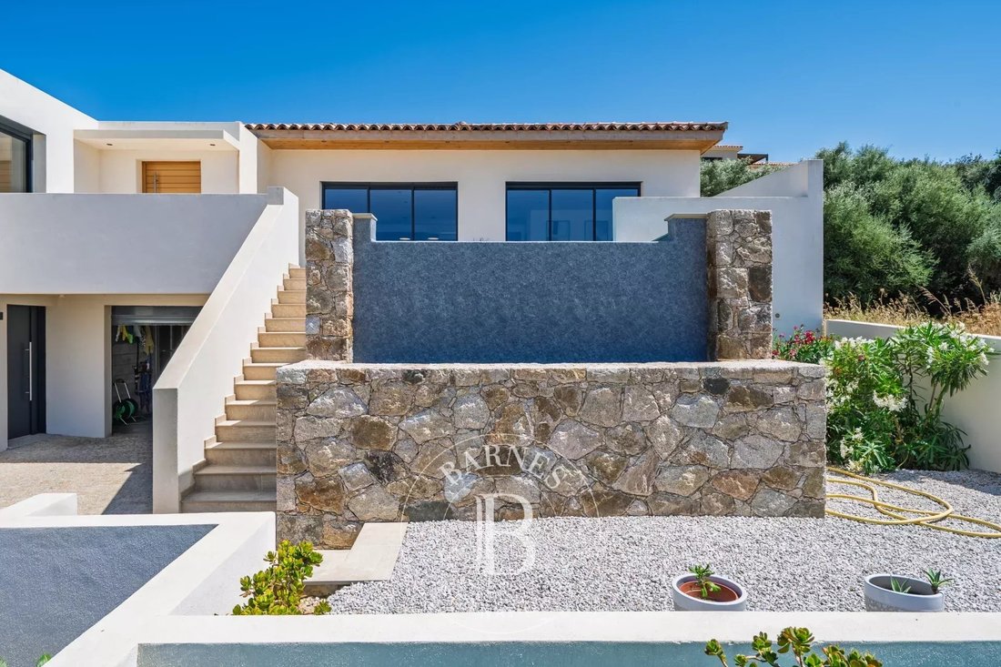 Villa in L'Île-Rousse, Corsica, France 1 - 18476277
