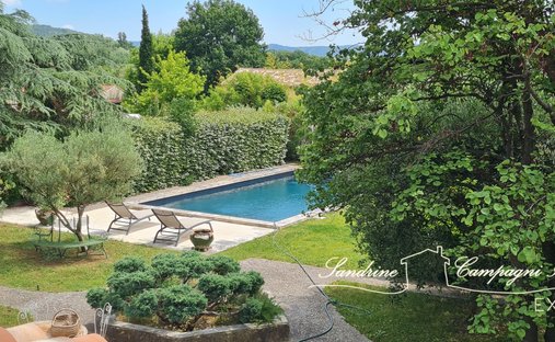 House in Mazan, Provence-Alpes-Côte d'Azur, France 1