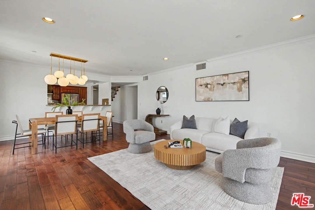 Condo in Los Angeles, California, United States 4 - 18479381