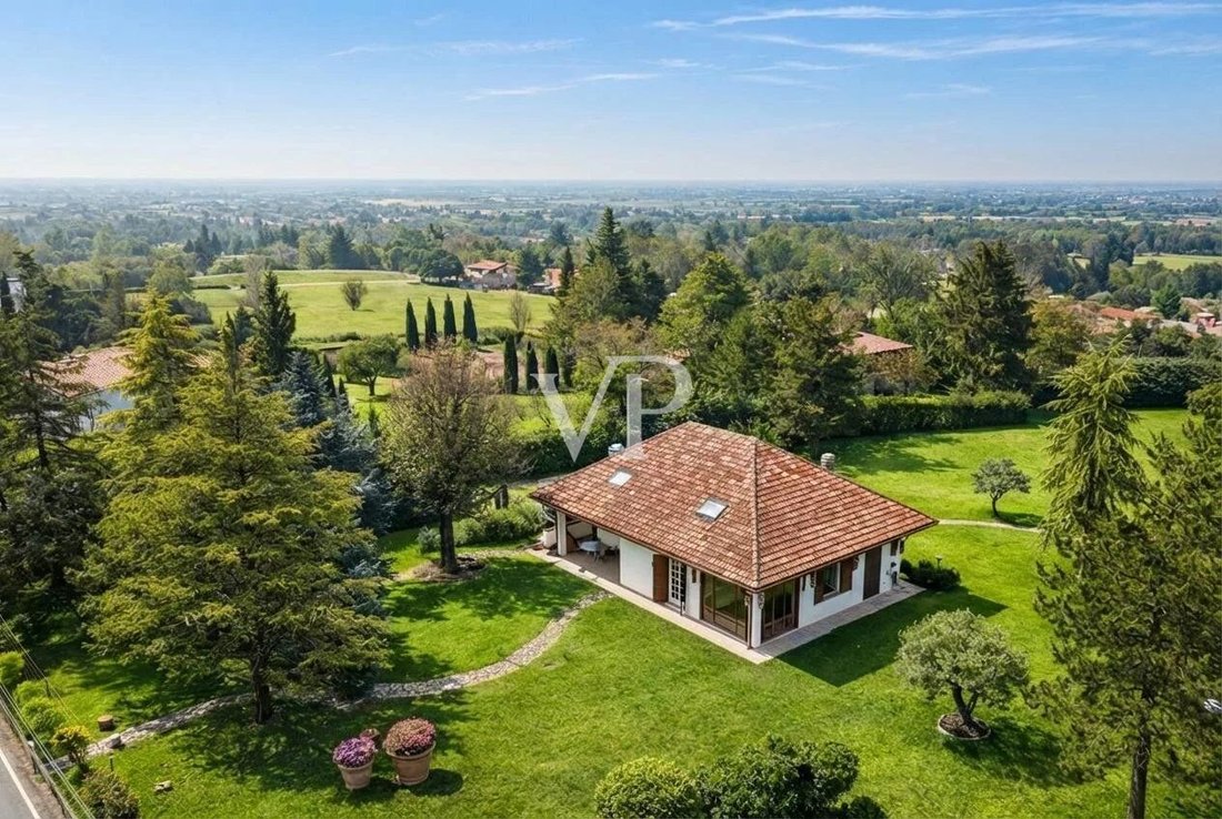 House in Centro, Parma, Emilia-Romagna 2 - 17397036