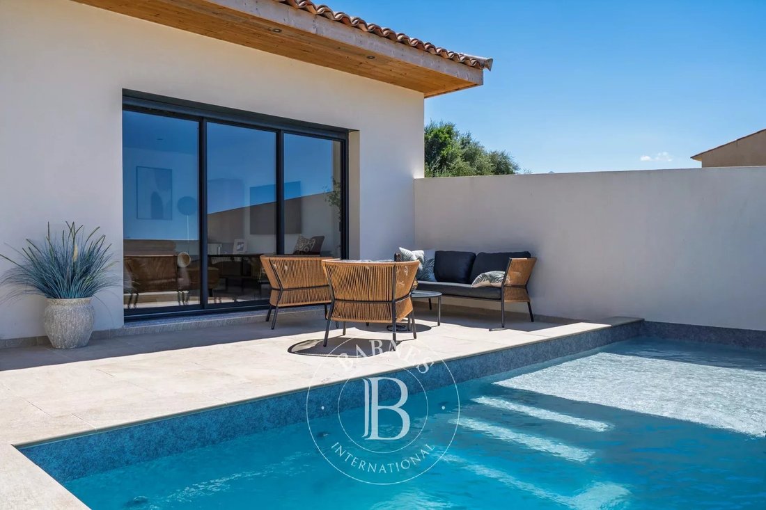 Villa in L'Île-Rousse, Corsica, France 2 - 18476277