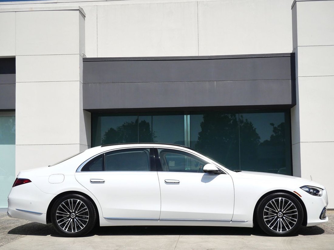 Sedan in Thousand Oaks, CA, United States 4 - 18475505