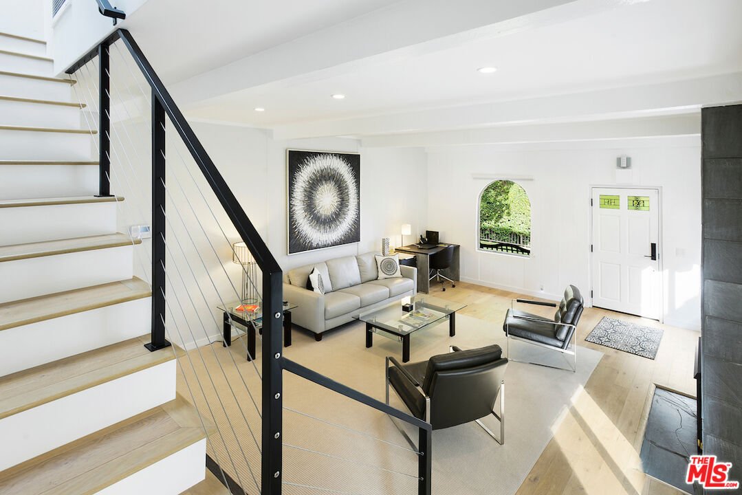 Los Angeles, California, United States 4 - 18479313