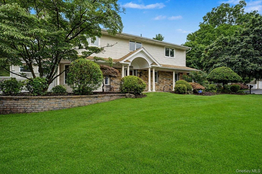 House in East Northport, New York, United States 3 - 18480236