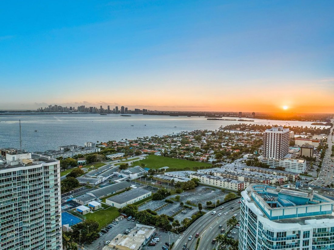 Apartment in Miami Beach, Florida, United States 2 - 18478993
