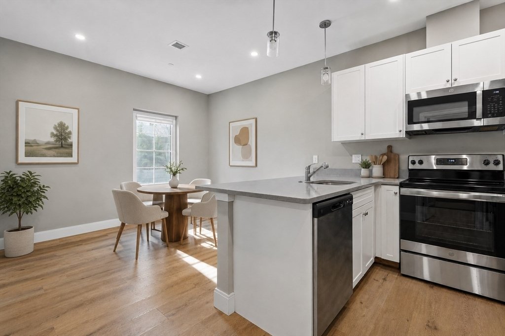 House in Wellesley, Massachusetts, United States 1 - 18475694