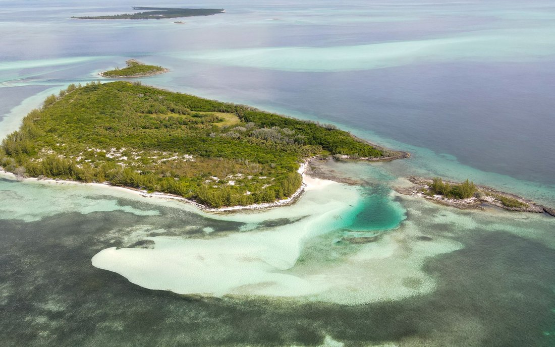 Private Island in Northern Abaco Cays, Bahamas 2 - 18475112