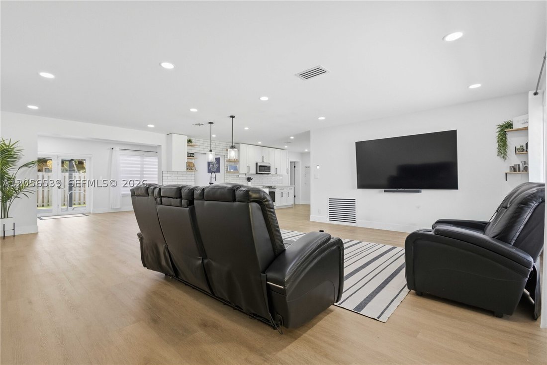 House in Davie, Florida, United States 5 - 18478029