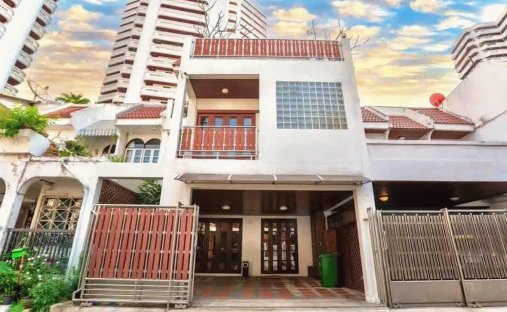 Townhouse in Bangkok, Bangkok, Thailand 1