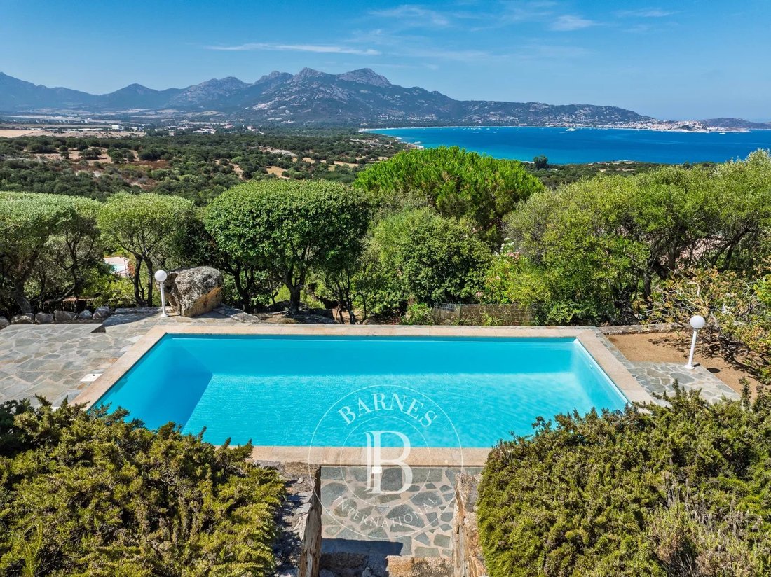 Villa in Lumio, Corsica, France 1 - 18476268
