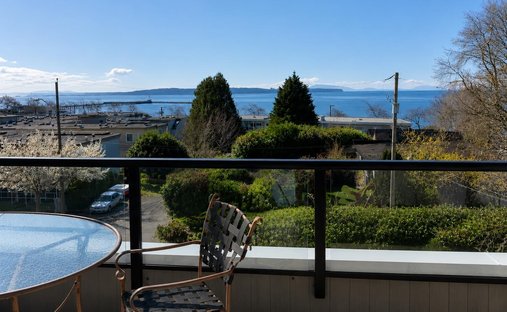 House in White Rock, British Columbia, Canada 1
