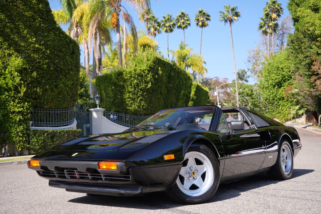 Cabriolet in West Hollywood, CA, United States 1 - 18476050