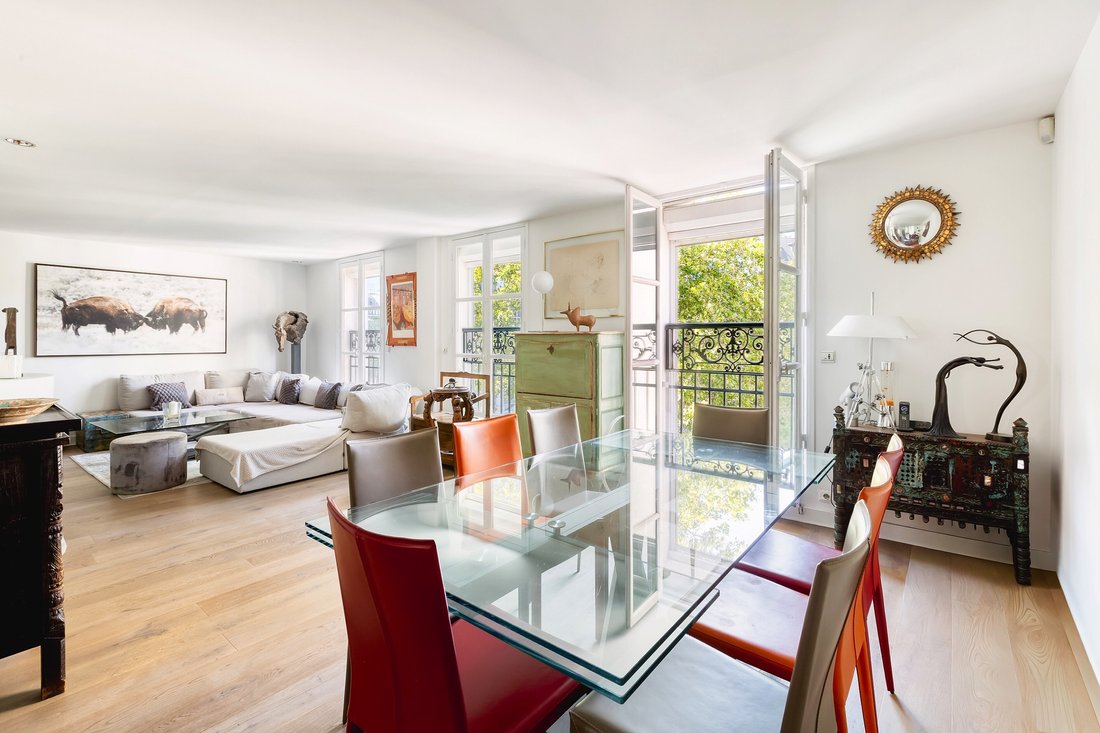 Apartment in Odéon, Paris 6e Arrondissement, Paris 2 - 18480423