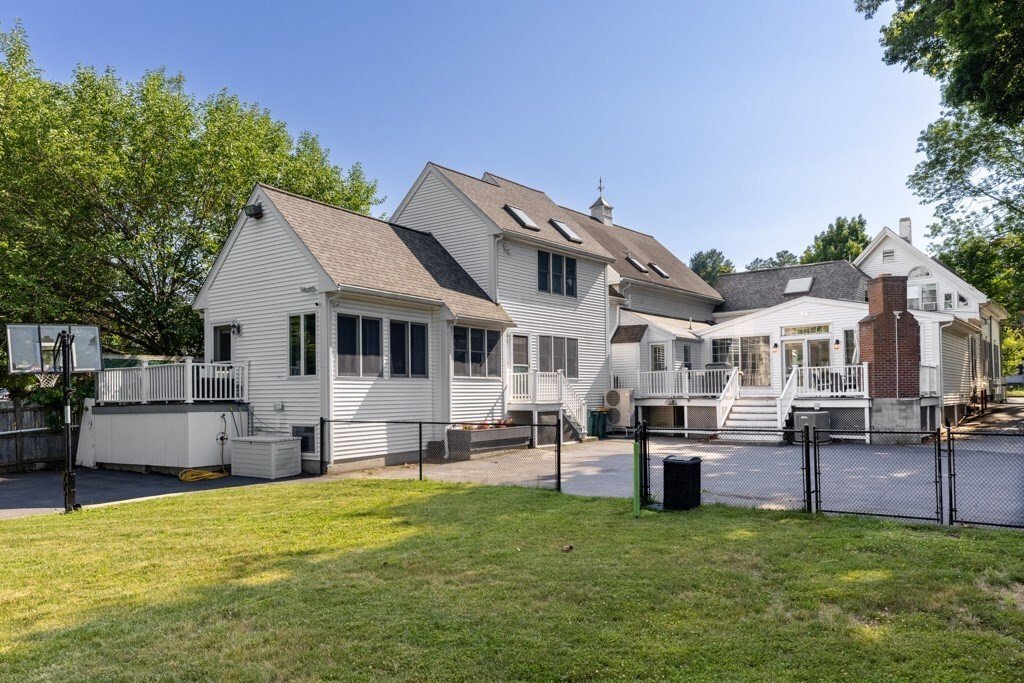 House in Abington, Massachusetts, United States 4 - 18480769