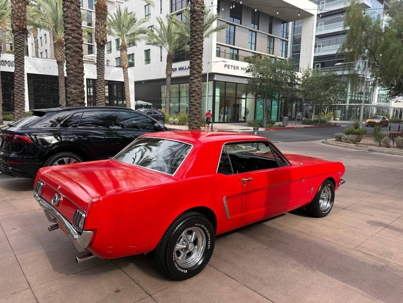 Coupe in Glendale, United States 4 - 18481180