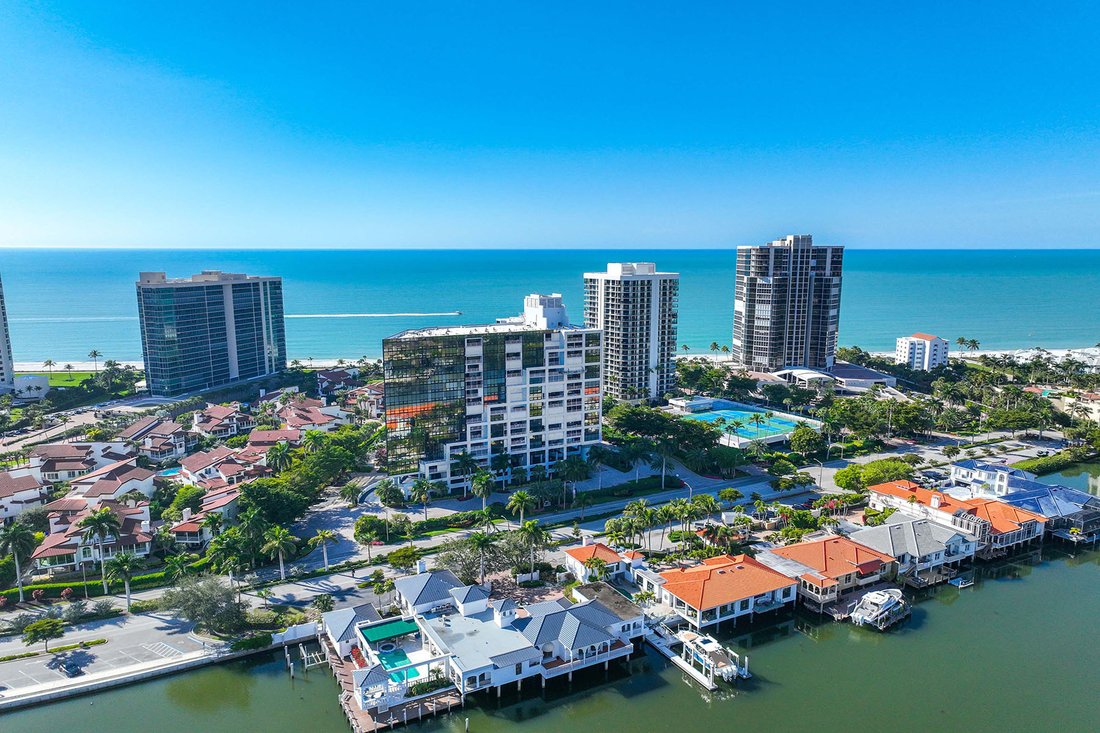 Naples, Florida, United States 4 - 18481627