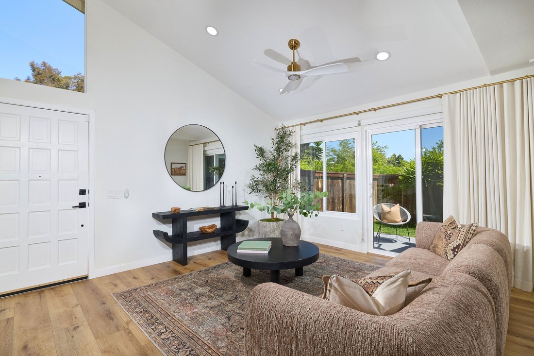 Townhouse in Encinitas, California, United States 3 - 18480433