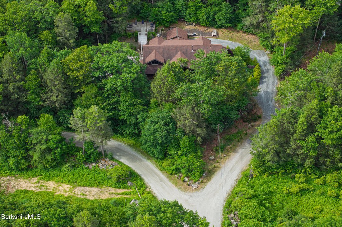 House in Sandisfield, Massachusetts, United States 2 - 18480747