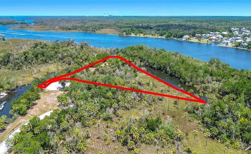 Land in Crystal River, Florida, United States 1