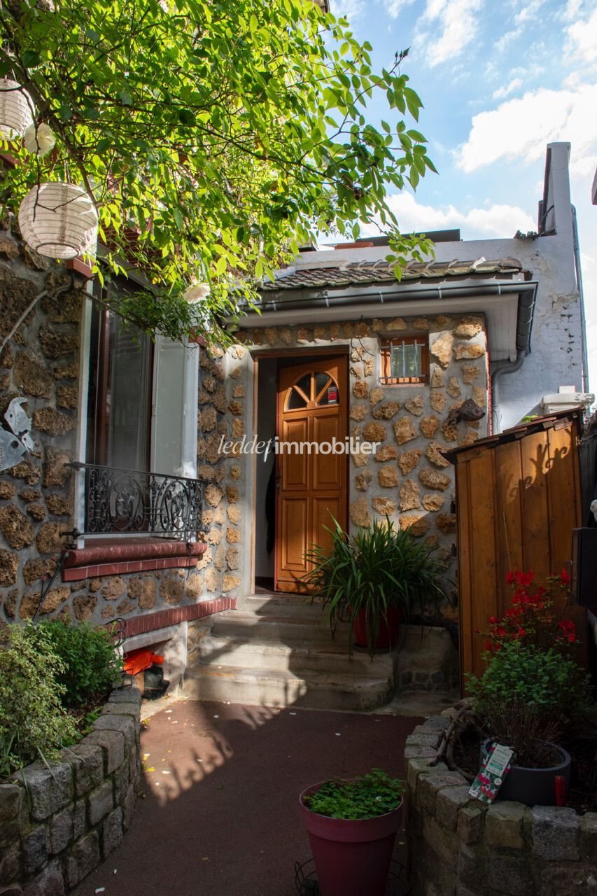 House in Rosiers-Les Puces, Saint-Ouen-sur-Seine, France 5 - 18480804