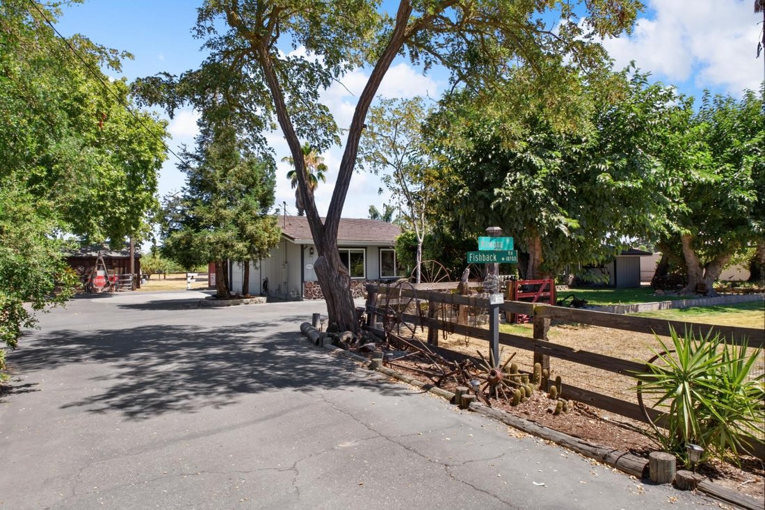 House in Manteca, California, United States 5 - 18481563