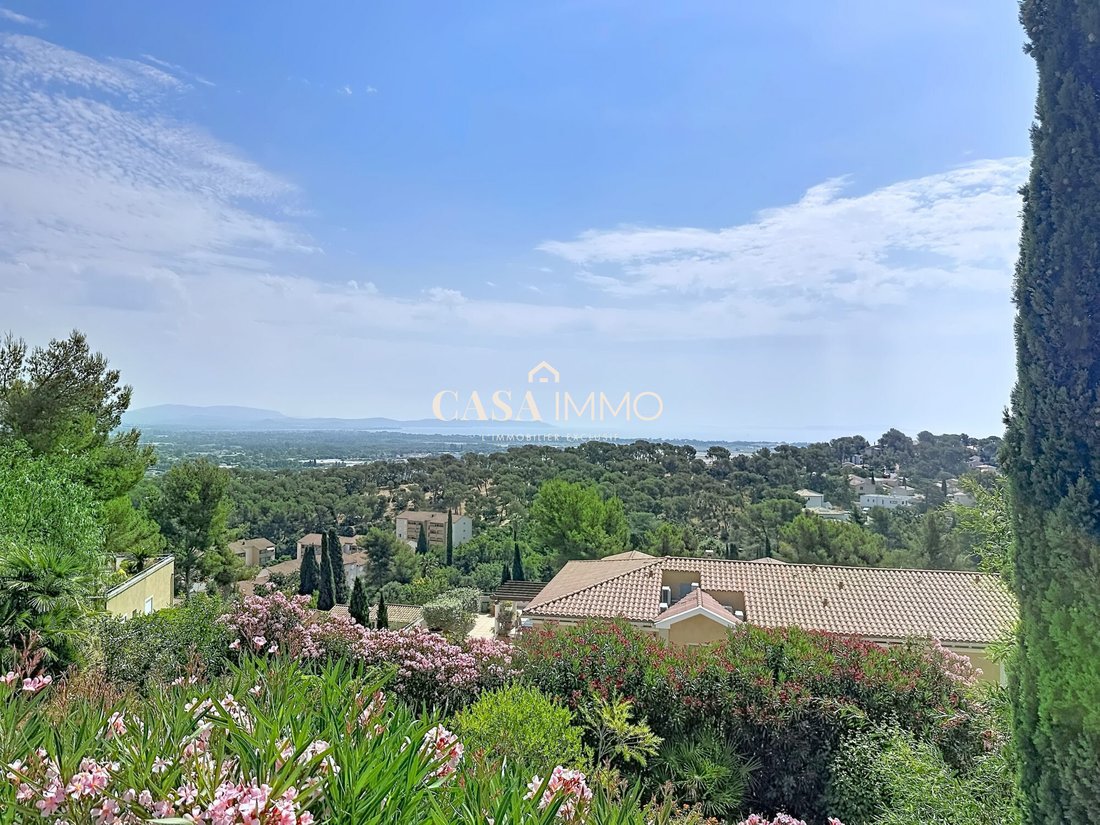 Apartment in Hyeres, Provence-Alpes-Côte d'Azur, France 4 - 18480856