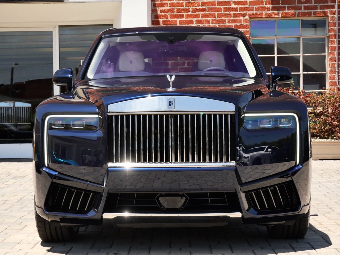 Suv in Beverly Hills, CA, United States 5 - 18481246