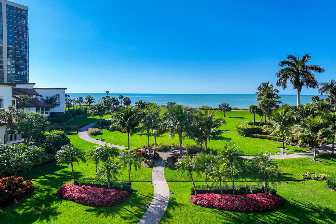 Naples, Florida, United States 2 - 18481627