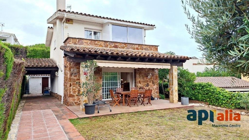 Villa in Premia de Dalt, Catalonia, Spain 1 - 18481342