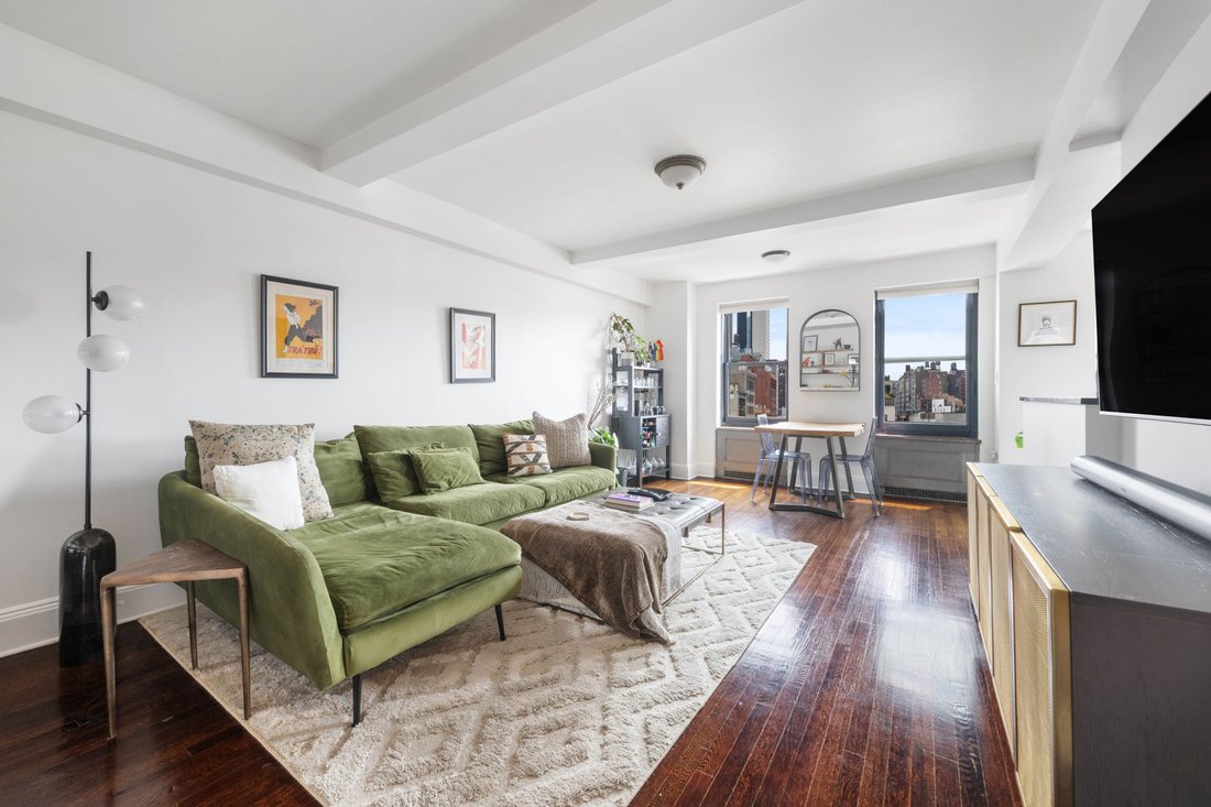 Co Op in New York, New York, United States 1 - 18480671