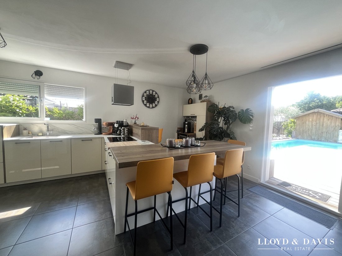 House in Lacanau, Nouvelle-Aquitaine, France 2 - 17689265