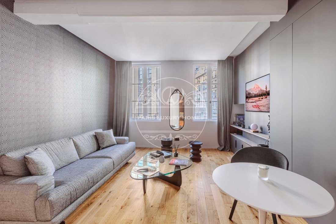 Apartment in Palais Royal, Paris 1er Arrondissement, Paris 3 - 18481595