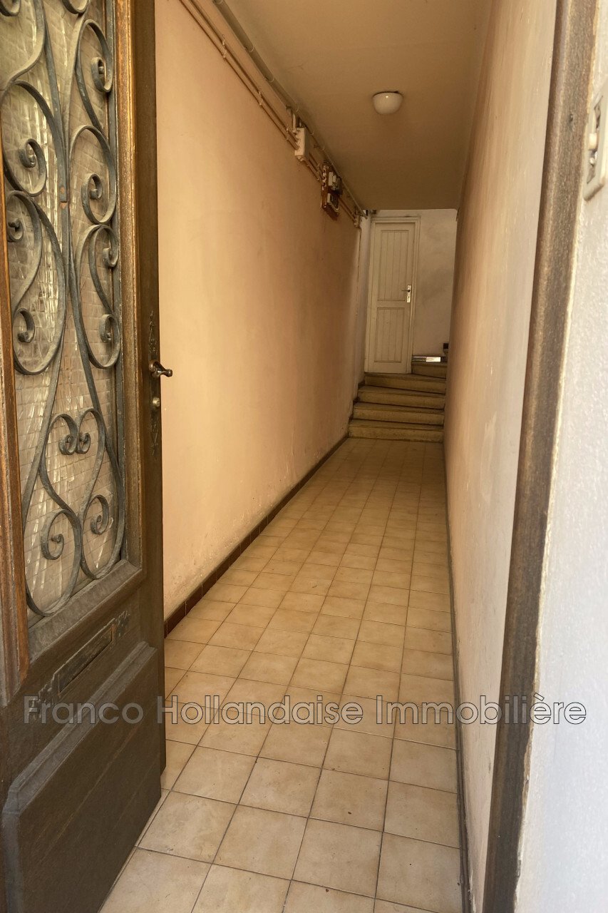 Villa in Centre, Vallauris, France 2 - 18481643