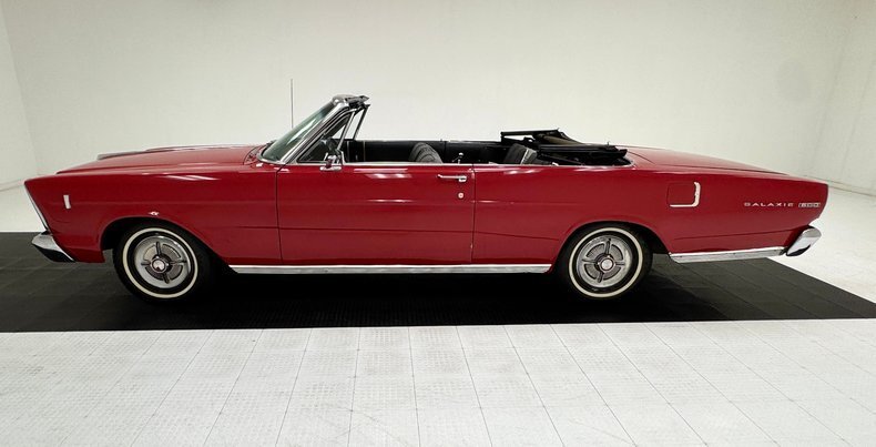 Cabriolet in Morgantown, United States 4 - 18481162