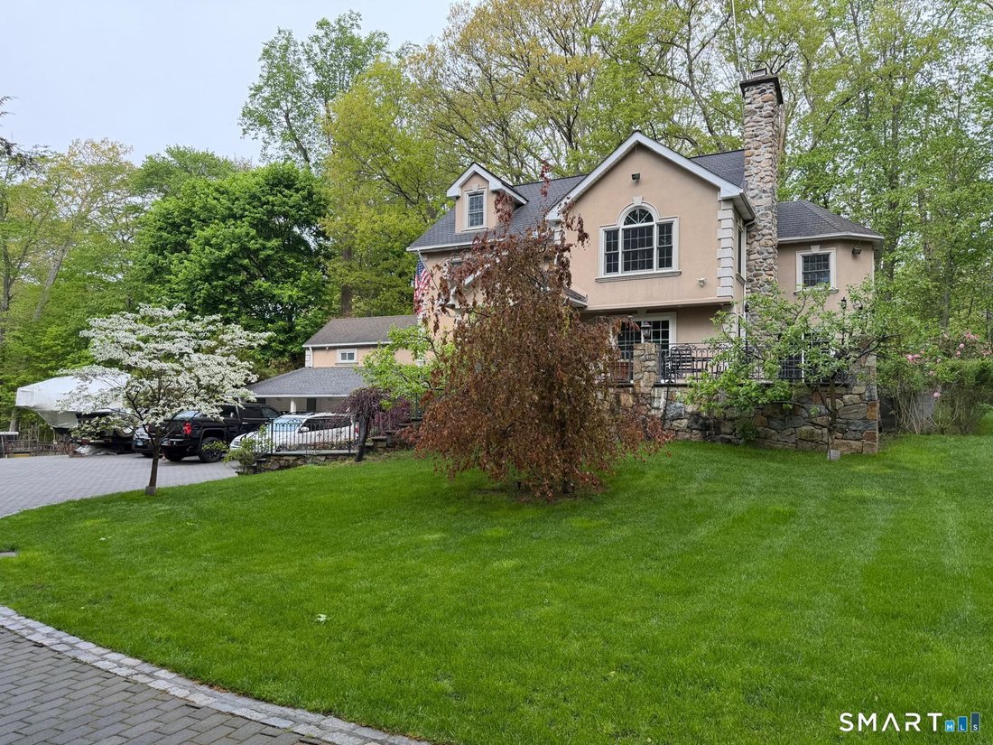 House in Stamford, Connecticut, United States 2 - 18480756
