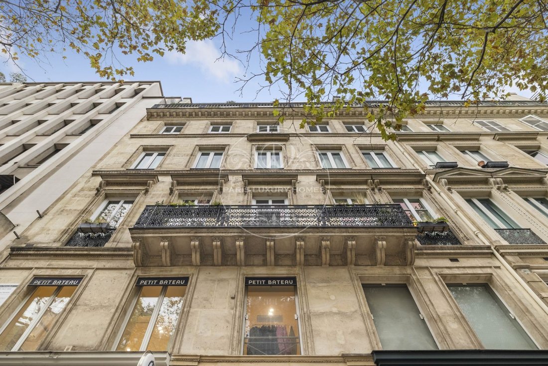 Apartment in Palais Royal, Paris 1er Arrondissement, Paris 5 - 18481648